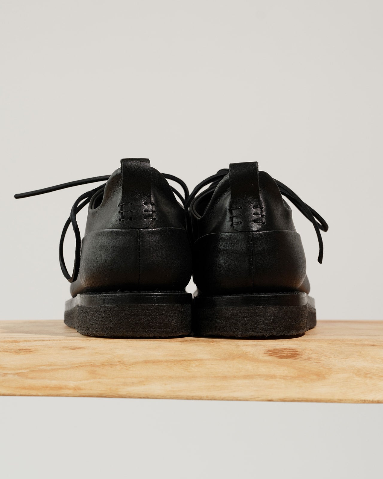 PE1.1 [Laced Low Top Shoe] - Black