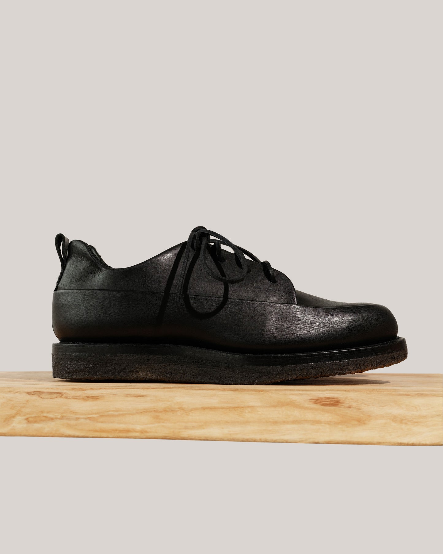PE1.1 [Laced Low Top Shoe] - Black